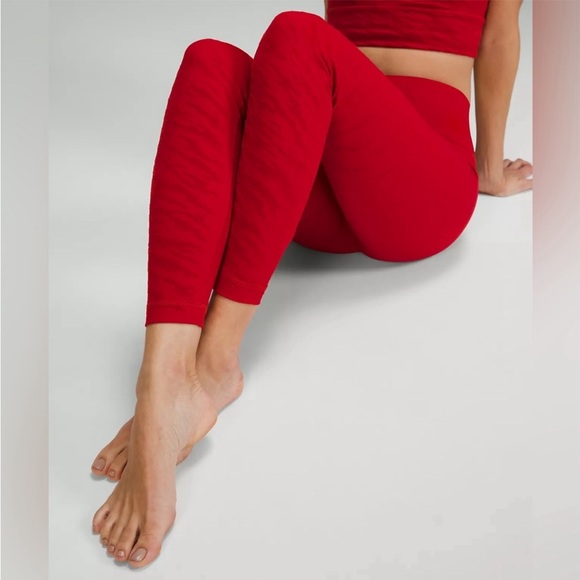 Lululemon Lunar New Year Wunder Under High-Rise Tight 25" Size 14 NWT RED - Picture 4 of 8